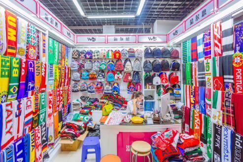 做小生意賺大錢 實拍義烏小商品批發(fā)市場的日用品批發(fā)商機(jī)
